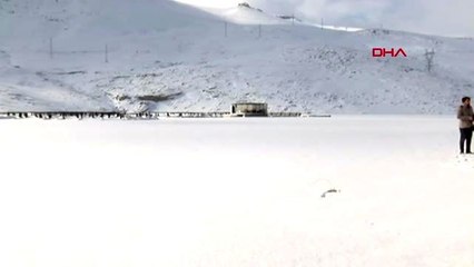 Van 105 milyon metreküp su kapasitesine sahip zeynek baraj gölü dondu -1