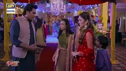 Meray_Pass_Tum_Ho_Cast_At_Dolmen_Mall_Cliffton_Karachi(240p)