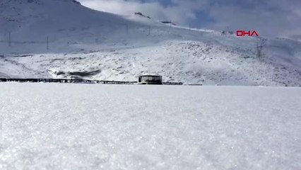 Van 105 milyon metreküp su kapasitesine sahip zeynek baraj gölü dondu -2