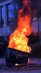 Réforme du bac à Annecy : feu devant le lycée, épreuves reportées