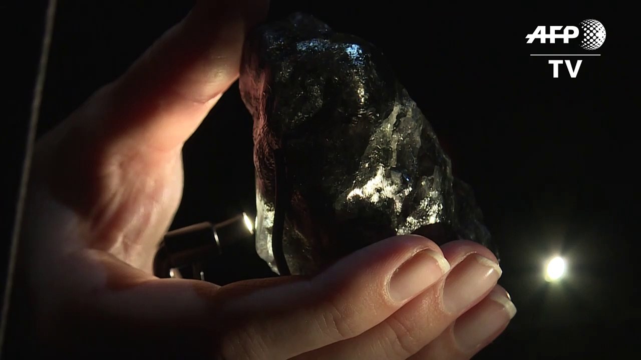 Groß wie ein Tennisball: Zweitgrößter Rohdiamant der Welt