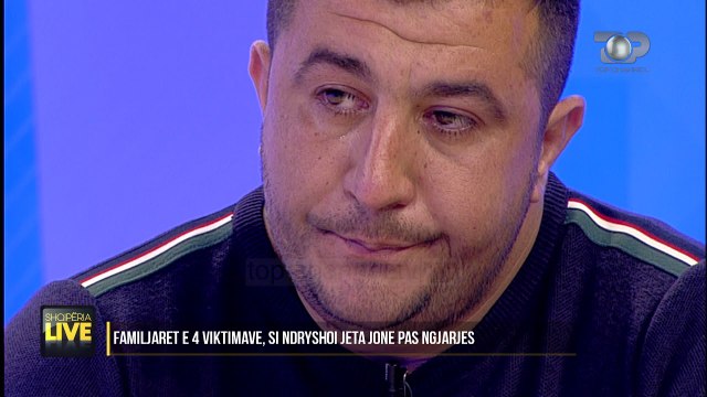 Familjarët e viktimave të 21 janarit, kujtojne të përlotur ngjarjen - Shqipëria Live,21 Janar 2020