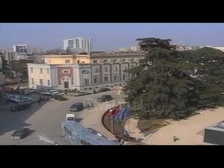 Qeveria për rrugët - (13 Prill 2000)