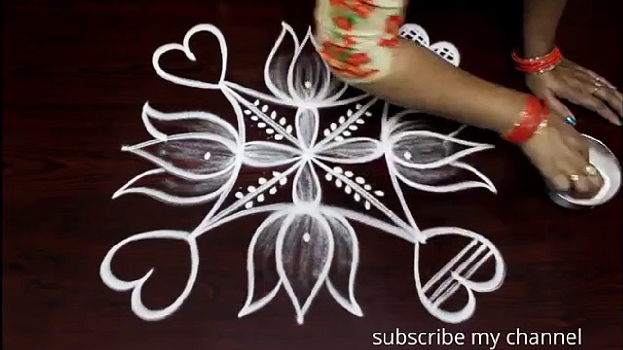 Beautiful Lotus kolam    Easy rangoli by Suneetha    Creative muggulu with 3 dots