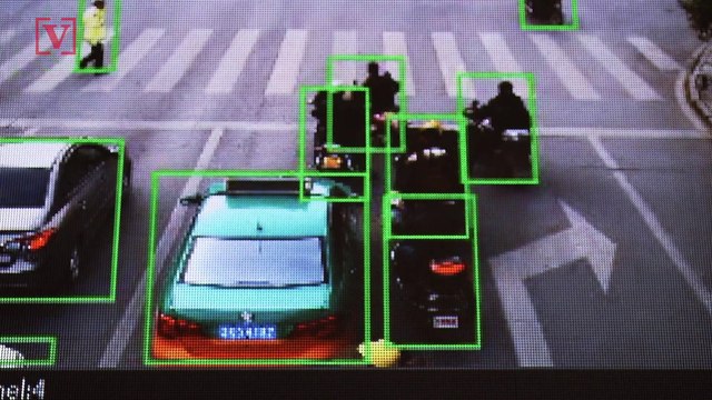 Near-Future ‘Smart Cities’ Might Feature Flying Cars & Talking Roads