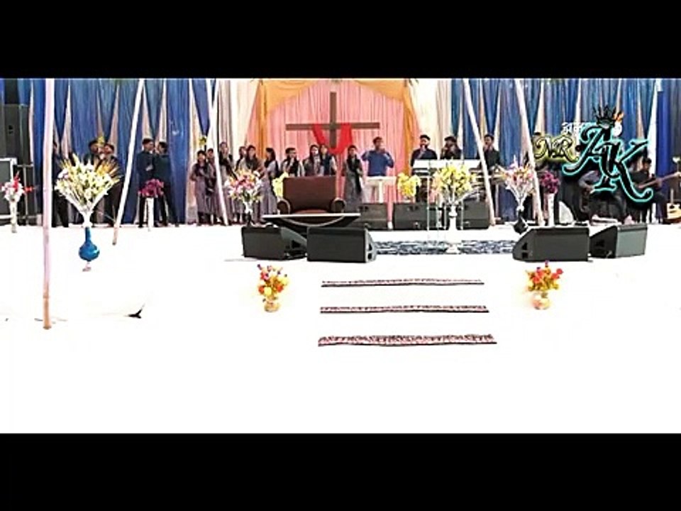 Girte ko Uthata hai Live worship video song Apostle Ankur Narula