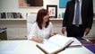Cristina Kirchner firma el acta como presidenta interina