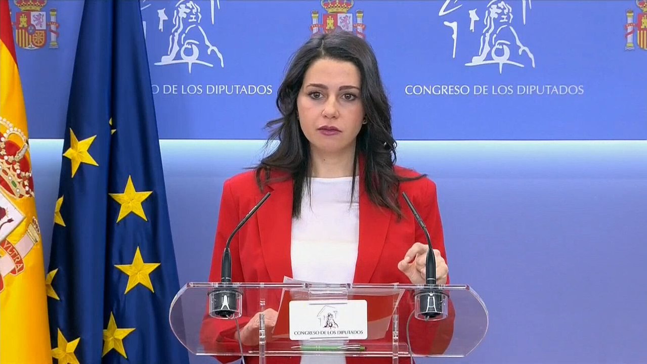 Arrimadas cree que Sánchez busca el "indulto por la puerta de atrás" para Junqueras