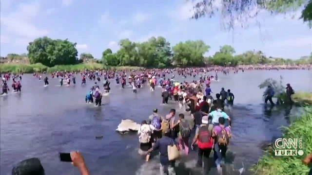 Göçmenler Meksika sınırına ulaştı