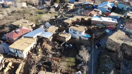 4 Kişinin Öldüğü Doğanyol’da Hasarlı Binalar Havadan Görüntülendi