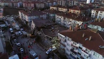Elazığdaki depremin enkazı havadan görüntülendi