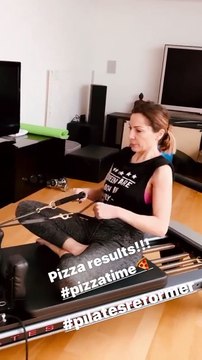 Δέσποινα Βανδή: Έτσι διατηρείται σε φόρμα - Δες την να γυμνάζεται μέσα στο σπίτι της!