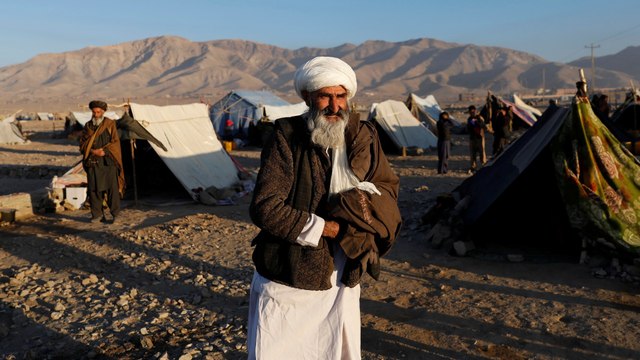 Afghan conflict: Half a million people displaced last year