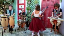 Marianna & The Dizzy Breezes - Κόκκινα Γυαλιά (Official Music Video)