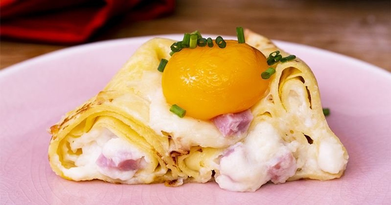 Craquez pour notre nid de crêpes au jambon et au fromage !