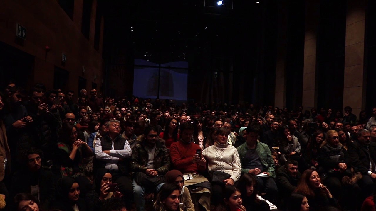 Orhan Pamuk: İslamcı, laik, modern, muhafazâkar kimliği dayatanlar, Türk demokrasisini tükettiler