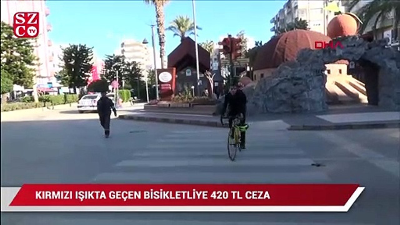Kırmızı ışıkta geçen, kasksız bisikletliye 420 lira ceza