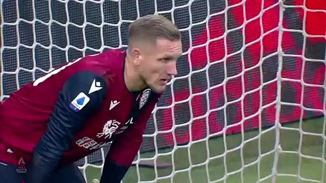 Ronaldo Scores His First Ever Serie A Hat Trick! - Juventus 4-0 Cagliari - Serie A TIM