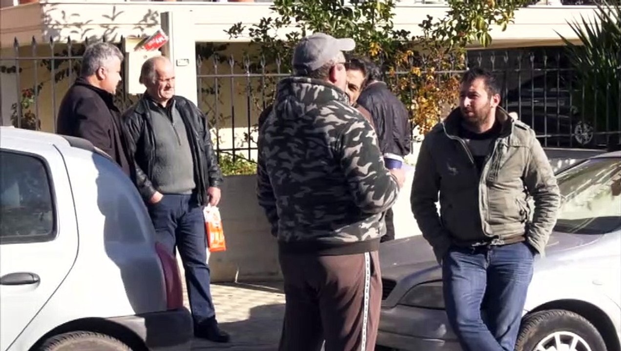 Συγκέντρωση διαμαρτυρίας από αγρότες στα γραφεί...