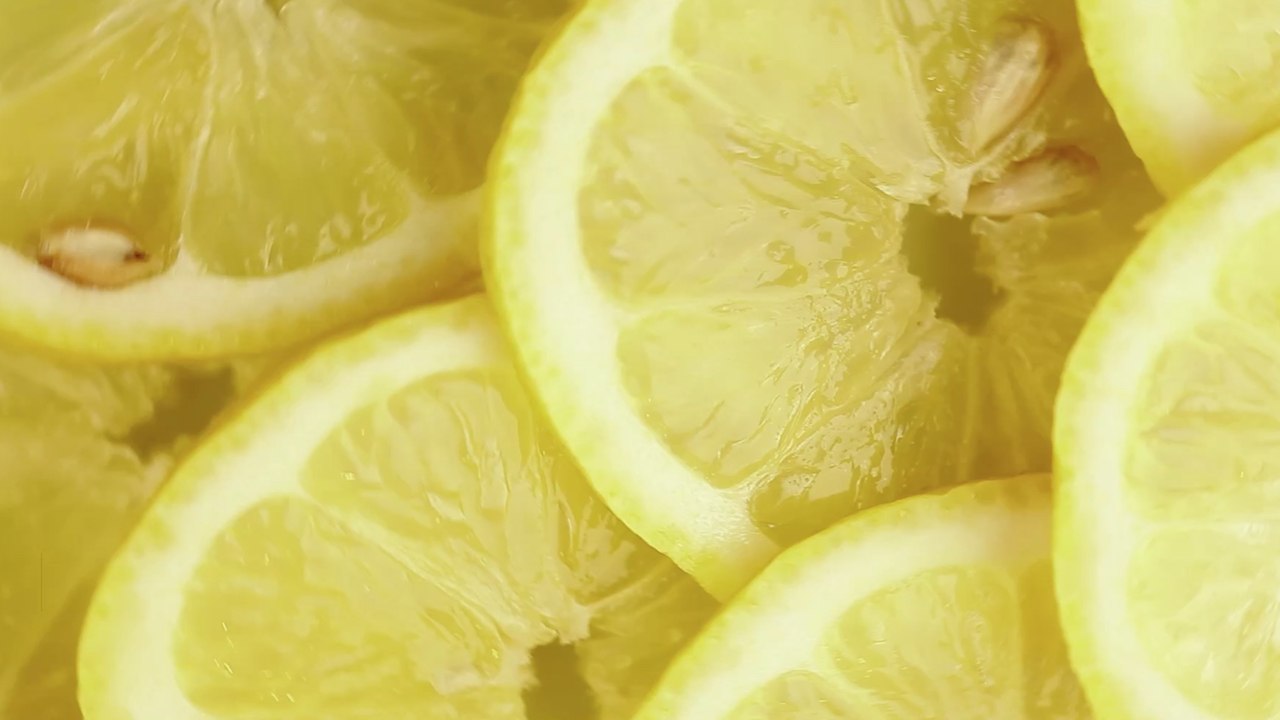 Heißes Zitronenwasser: 5 Vorteile des Wundergetränks
