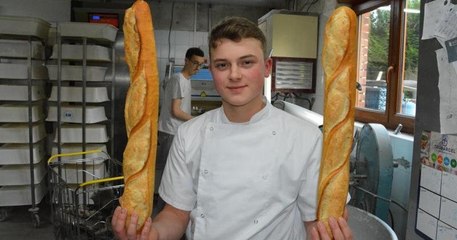 À 19 ans, il reprend la boulangerie de son village et fait même bosser ses parents