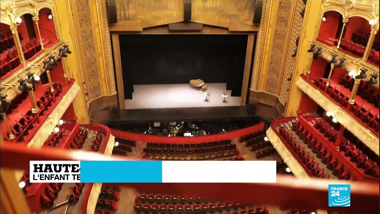 Semaine de la mode : Jean-Paul Gauthier convie 1600 personnes pour son dernier défilé