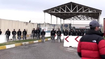 Haşdi Şabi'yi bölgelerinde istemeyen Musullular Erbil'deki BM ofisi önünde eylem yaptı