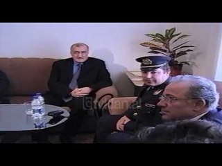 Ministri i Brendshëm Turk në Elbasan - (13 Prill 2000)