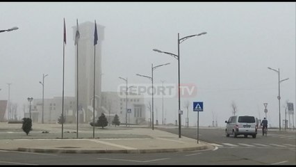 Report TV - Kukësi nën 'pushtetin'  e mjegullës, vështirësohet qarkullimi i makinave