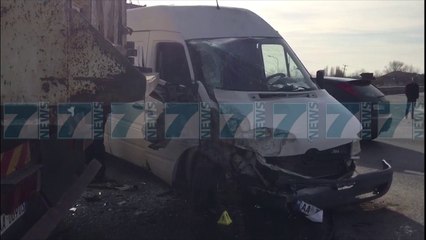 MAKINA PERFUNDON NE KANAL, AKSIDENTOHEN TRE TE RINJTE - News, Lajme - Kanali 7