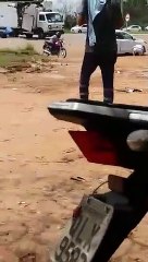 Camion vs Hélicoptère