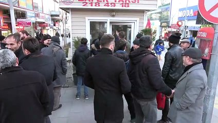 Ulaştırma ve Altyapı Bakanı Turhan, ticari taksicilerin ve nakliyecilerin sorunlarını dinledi