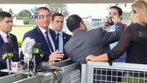 BOLSONARO se Recusa a Dar Entrevistas Depois Que Foi Acusado de Agredir a Imprensa