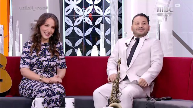 عزف وغناء مشترك بين سوسن البهيتي وهشام سلامة في نهاية الحلقة