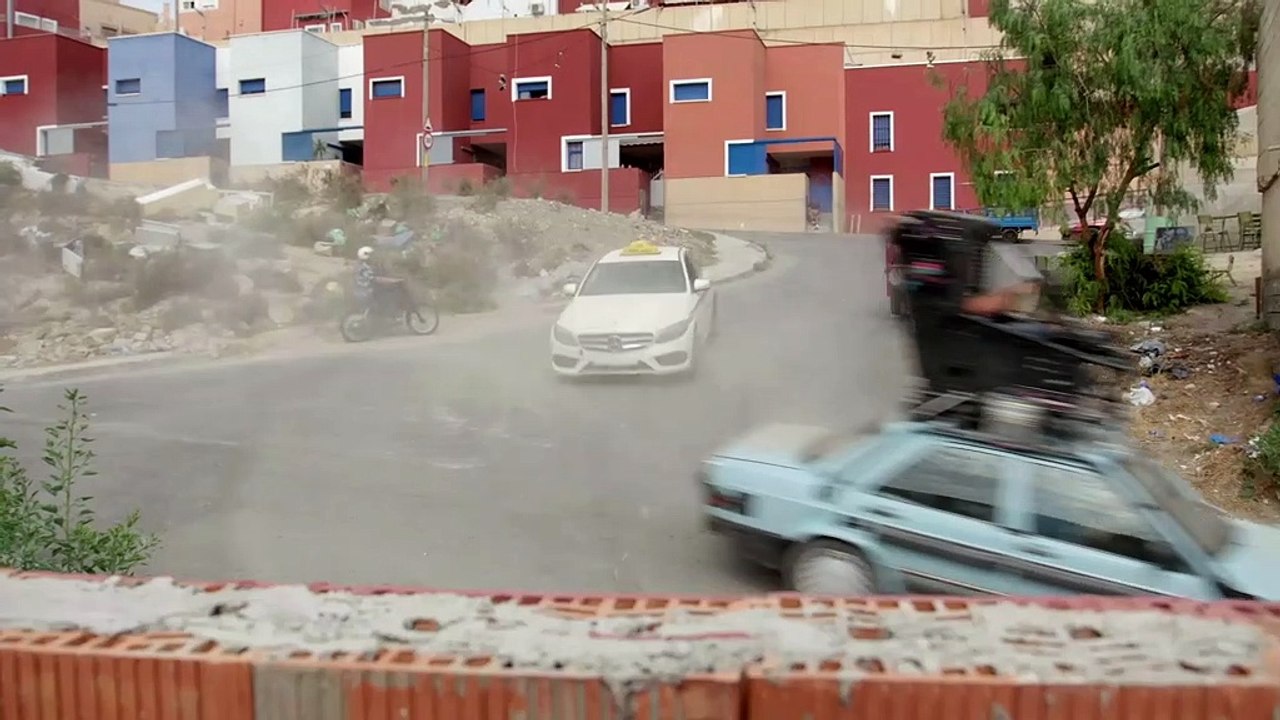 The Rhythm Section - Featurette - Car Chase
