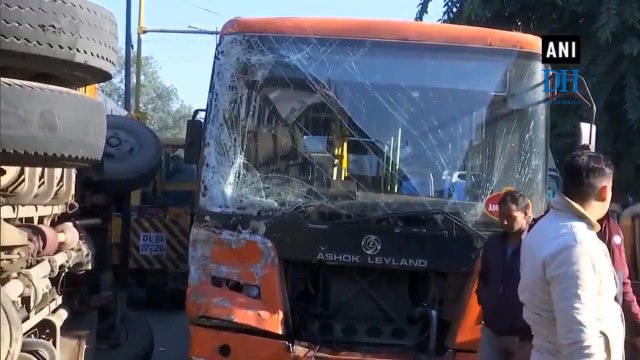 6 students injured after school bus collides with cluster bus in Delhi