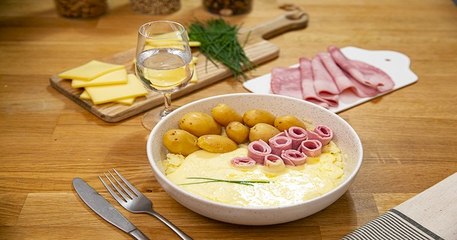 Repoussez les limites de la gourmandise en revisitant la traditionnelle raclette façon «raclette bowl» !