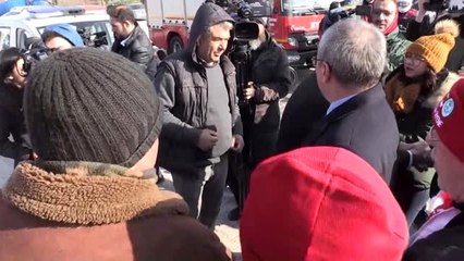 Manisa Valisi Deniz: "Hasar tespit ekiplerimiz 4 köyümüzde şu anda çalışmaya başladı"