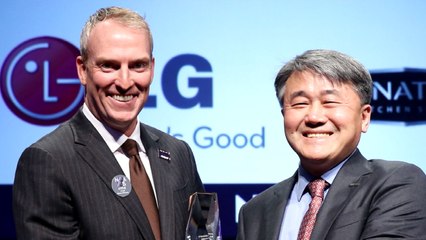 [기업] LG 주방 가전, 美 주방욕실협회 회장상 수상 / YTN