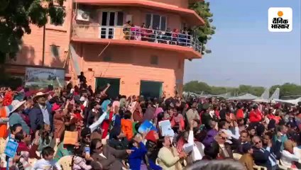 हथियारों को देख रोमांचित हो उठे स्कूली बच्चे, सुखोई की हैरत अंगेज कलाबाजियों देख अटक गई सांसें