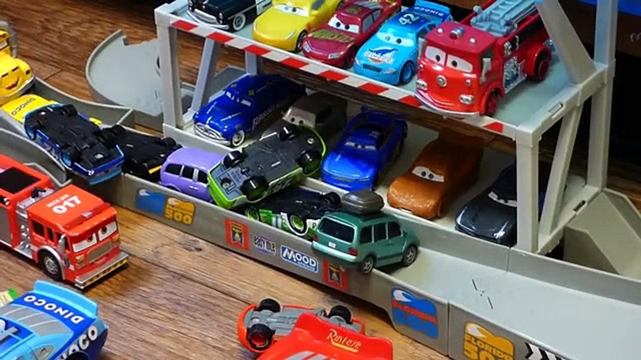 cars 3 florida 500 speedway playset