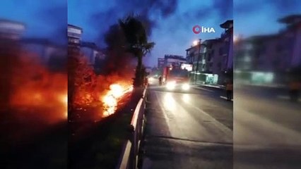 Hurdacı kamyoneti yanarak kanala uçtu sürücü son anda atlayarak kurtuldu