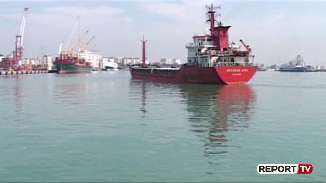 Nuk zbatoi pikat e kontratës së koncesionit për terminalin/ 'Kurum' dëbohet nga porti i Durrësit