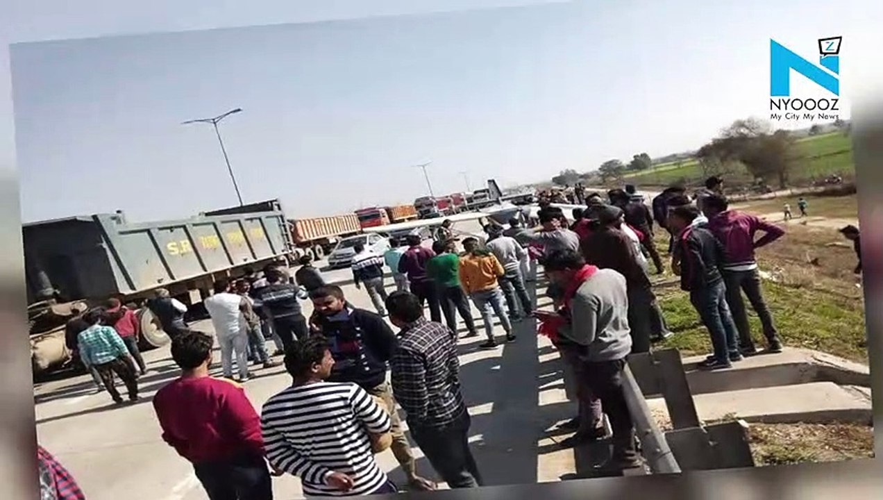 Chartered plane makes emergency landing on Express Highway in Ghaziabad