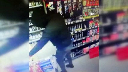 Kasiyere silah doğrultup gasp etti, yakalanınca, 'kokoreççiyim' dedi