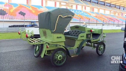 Bakan Varank elektrikli faytonu test etti