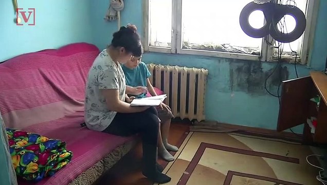 Russian Residents Search For Help After Neglected Housing Block Turns Into 'Iceberg’