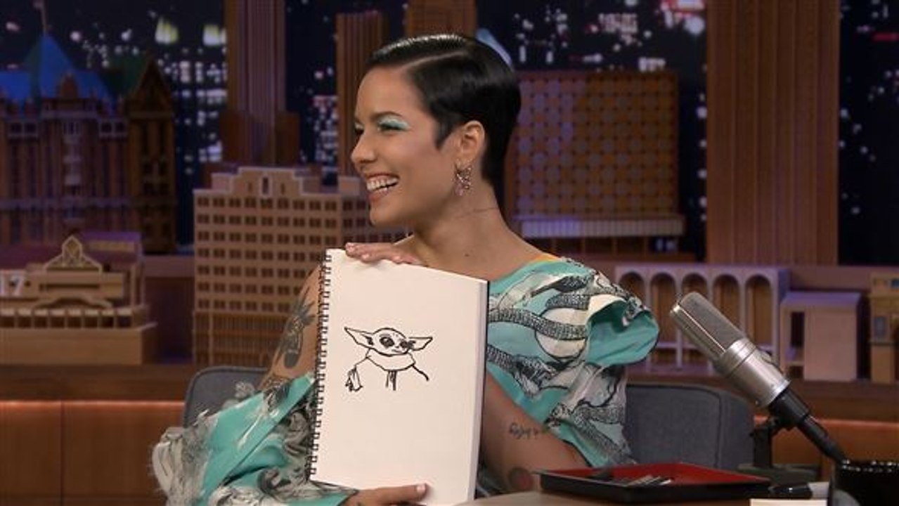 Halsey's süßer baby yoda