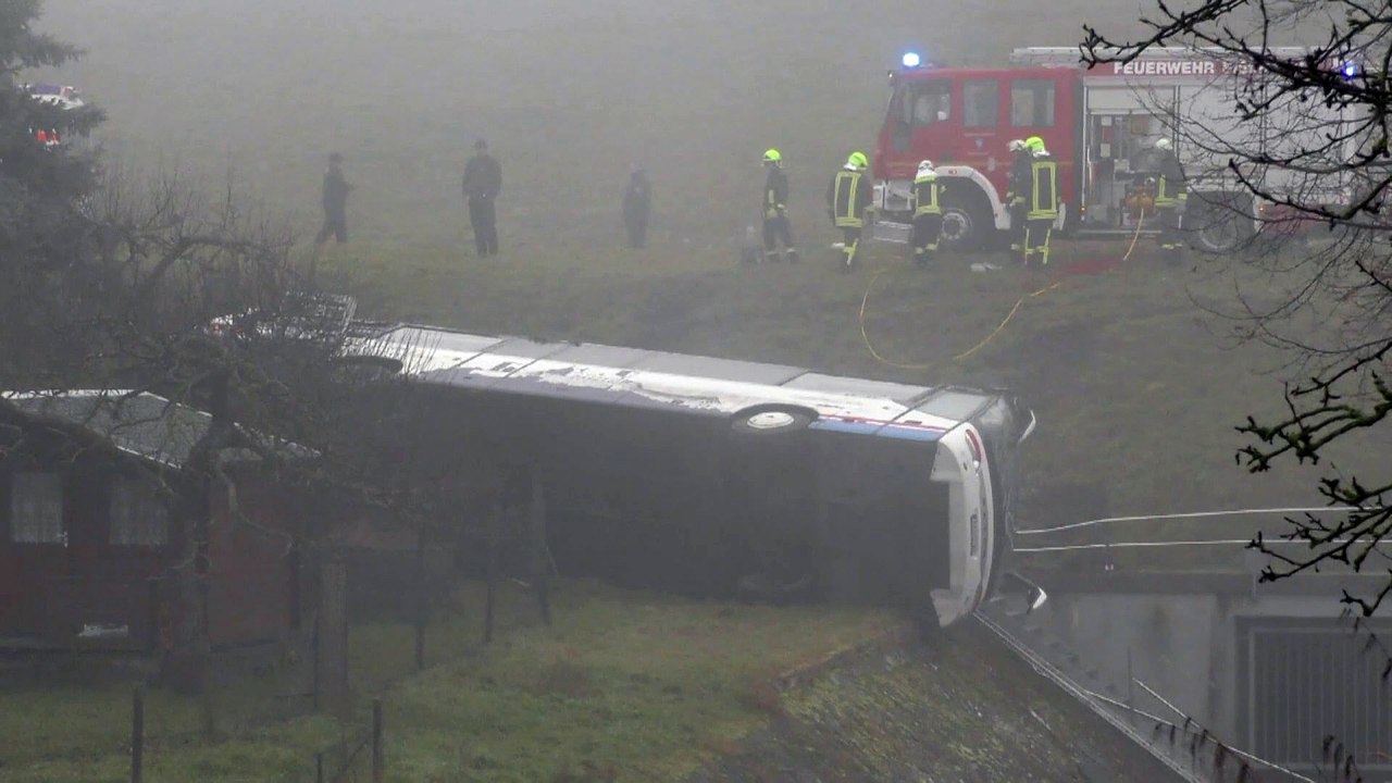 Zwei Kinder sind tot: Schulbusunfall in Thüringen
