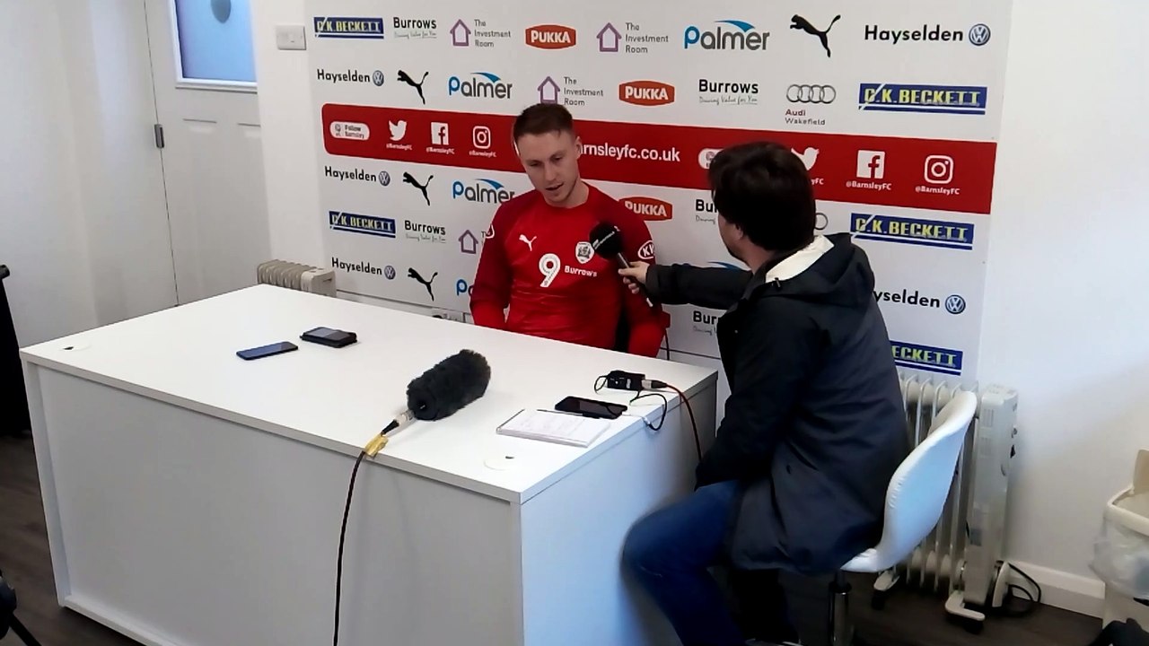 Cauley Woodrow on Portsmouth v Barnsley FC